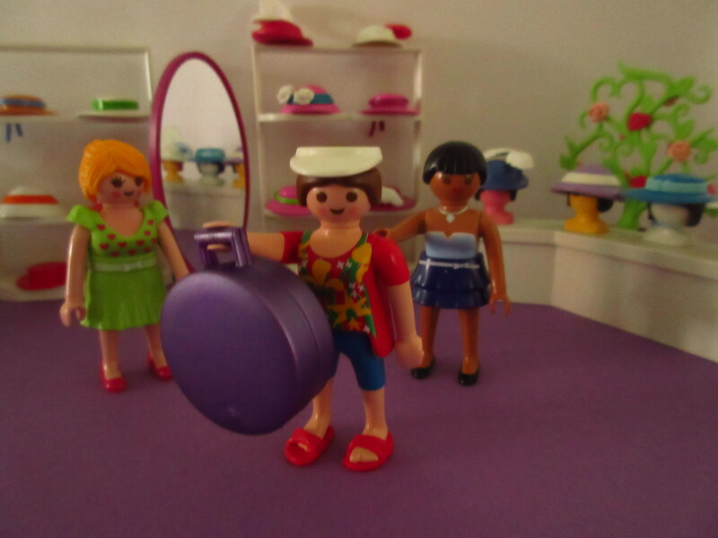 It's spring time for the Playmobil people in our house...
