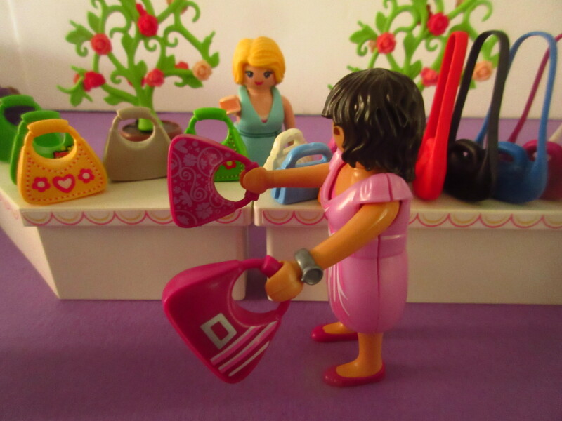 It's spring time for the Playmobil people in our house...