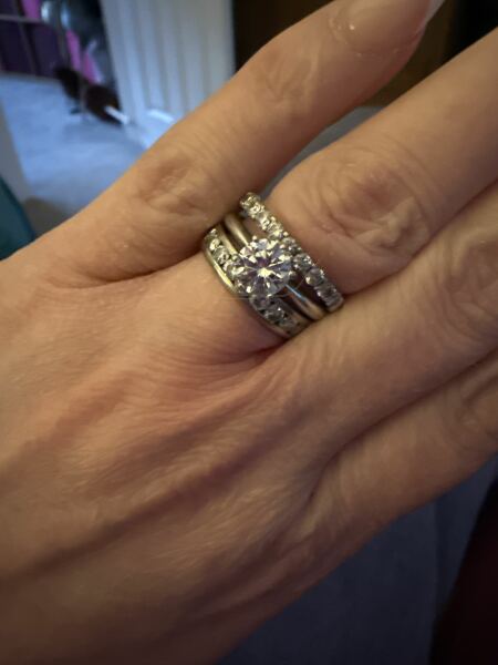 Show me your Engagement&Wedding ring!