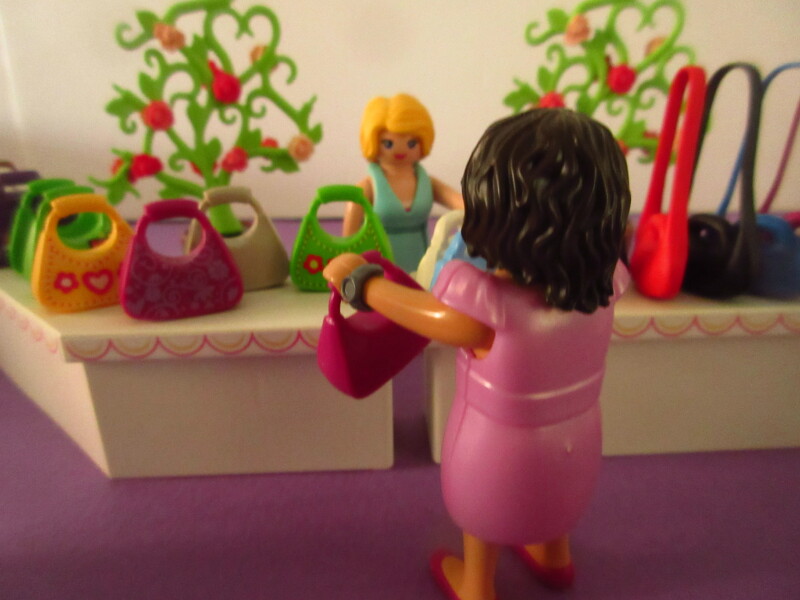 It's spring time for the Playmobil people in our house...