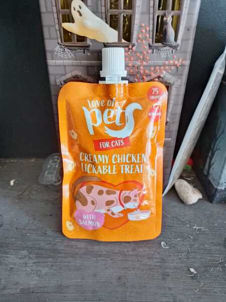 Hymns in Minor Keys & the Russian Easter Overture - the Excellent Cats ignore Culture.....