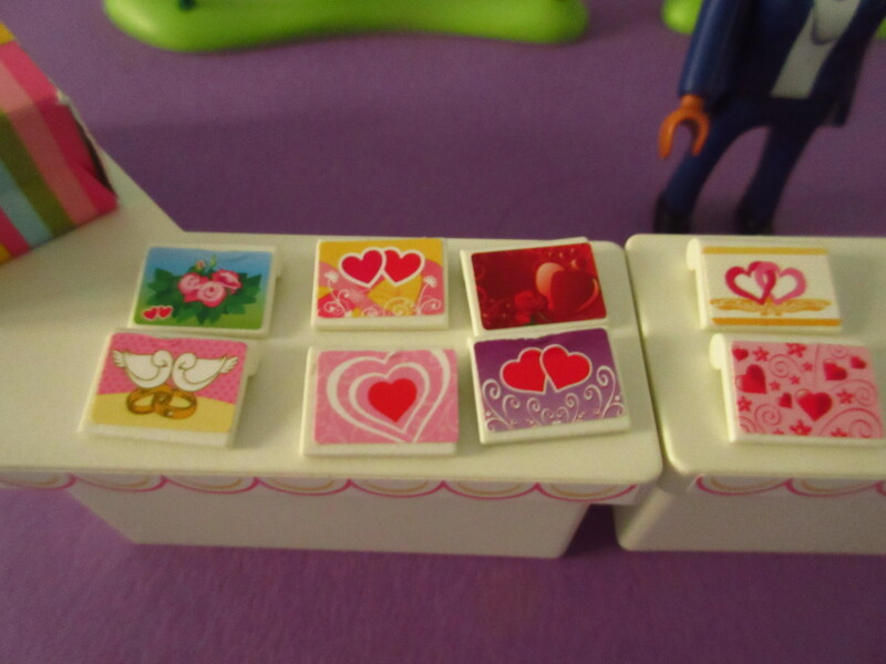 It's spring time for the Playmobil people in our house...