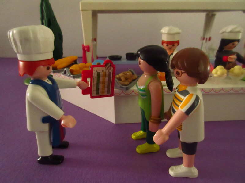 It's spring time for the Playmobil people in our house...