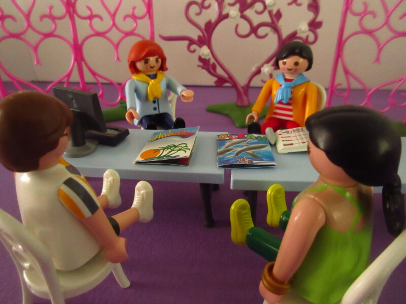 It's spring time for the Playmobil people in our house...