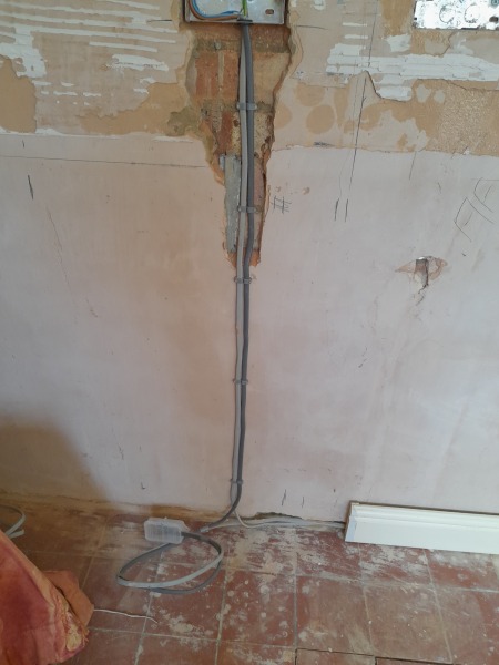 Electrician and no sockets?