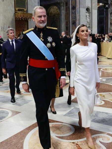 Royal Style: a day starts well if it starts with Mary of Teck.