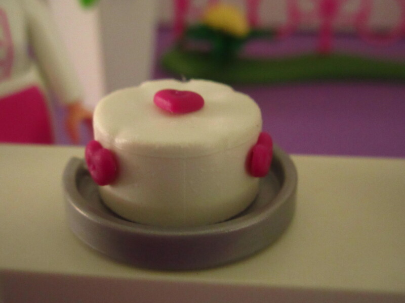 It's spring time for the Playmobil people in our house...