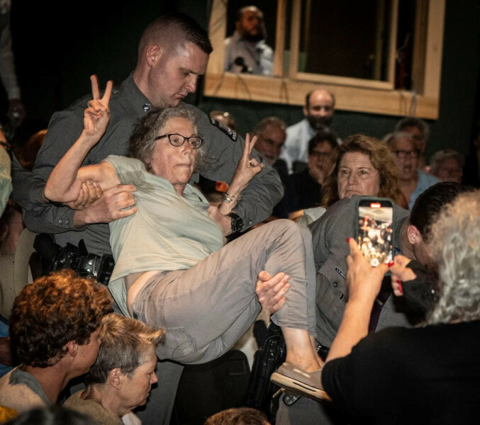 Idiotam habemus - Trumpum the Bigly XXX - Trump thread #143