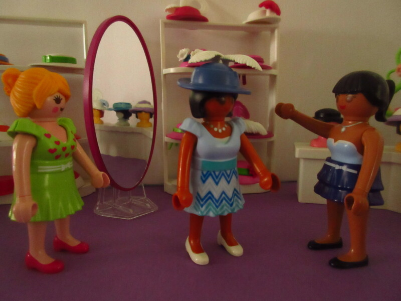 It's spring time for the Playmobil people in our house...