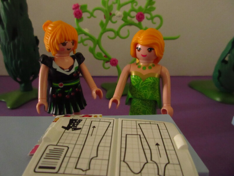 It's spring time for the Playmobil people in our house...