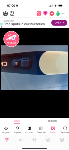 Does anybody see the faintest something ?