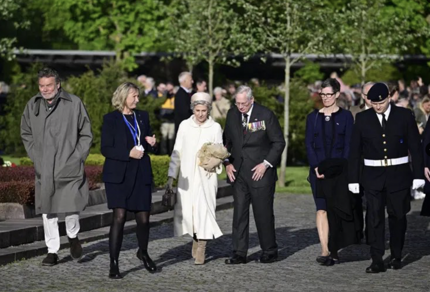 VE Day Parade & Flypast