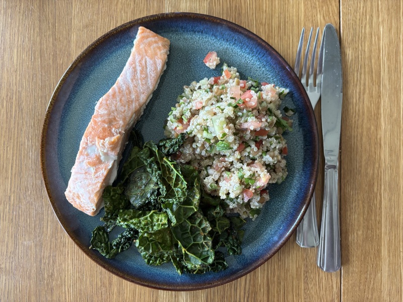What we ate today in a calorie deficit - whole food  edition (and how do we feel?)