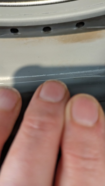 Has anyone got a Bosch washer they can check seal on for me?