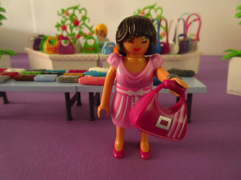 It's spring time for the Playmobil people in our house...