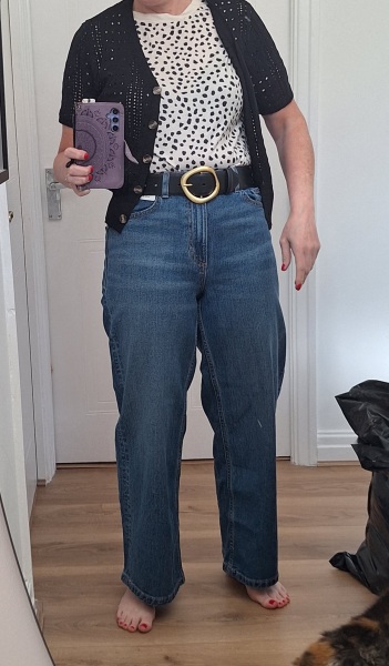 My clothes are aging me - please help?