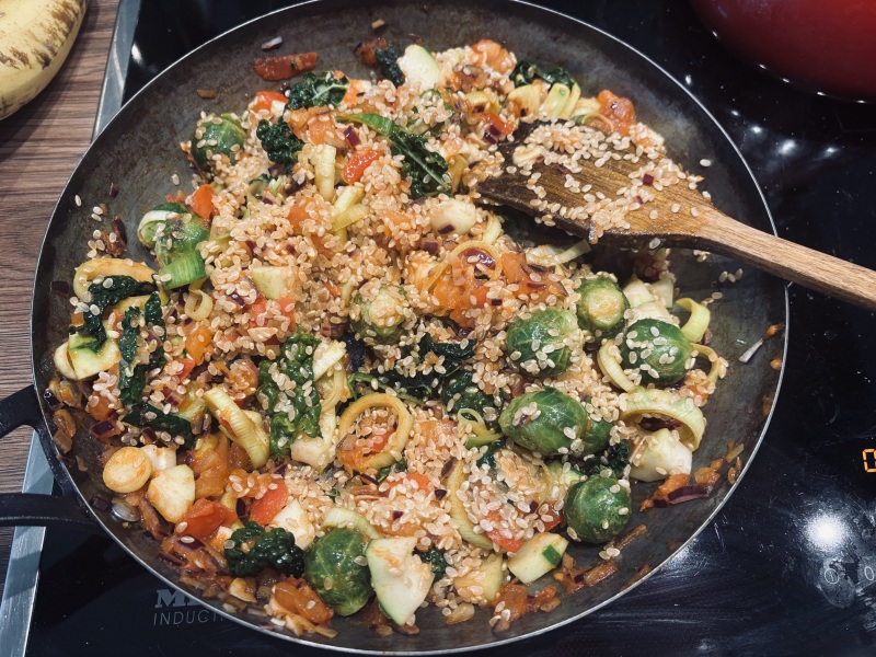 What we ate today in a calorie deficit - whole food  edition (and how do we feel?)
