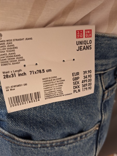 My clothes are aging me - please help?