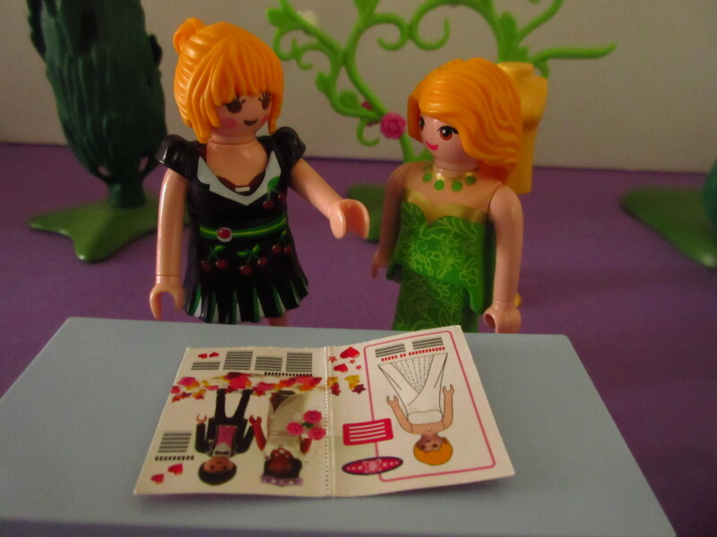 It's spring time for the Playmobil people in our house...