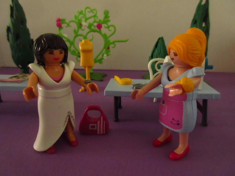 It's spring time for the Playmobil people in our house...