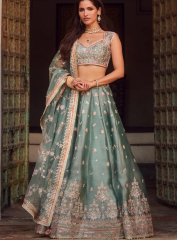 I need a British eye - what do you think of my Indian bridal outfit