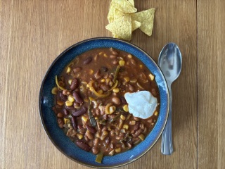 What we ate today in a calorie deficit - whole food  edition (and how do we feel?)