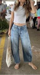 Am I the only person in the UK right now who hates barrel leg jeans?