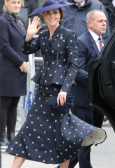 Royal Style: a day starts well if it starts with Mary of Teck.