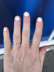 To be disappointed with this gel manicure?