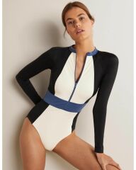 Good bikini for small boobs