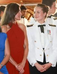 Royal Style: a day starts well if it starts with Mary of Teck.