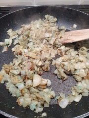 Wtf is this blue in my curry base?!