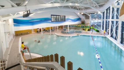 Name me an (upmarket) UK holiday park that is good for a 1 and 4 year old?