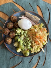 What we ate today in a calorie deficit - whole food  edition (and how do we feel?)