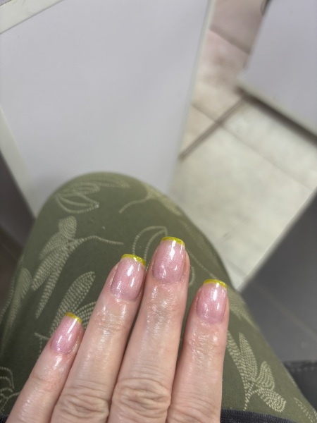 I want to see your nails!
