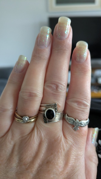 I want to see your nails!