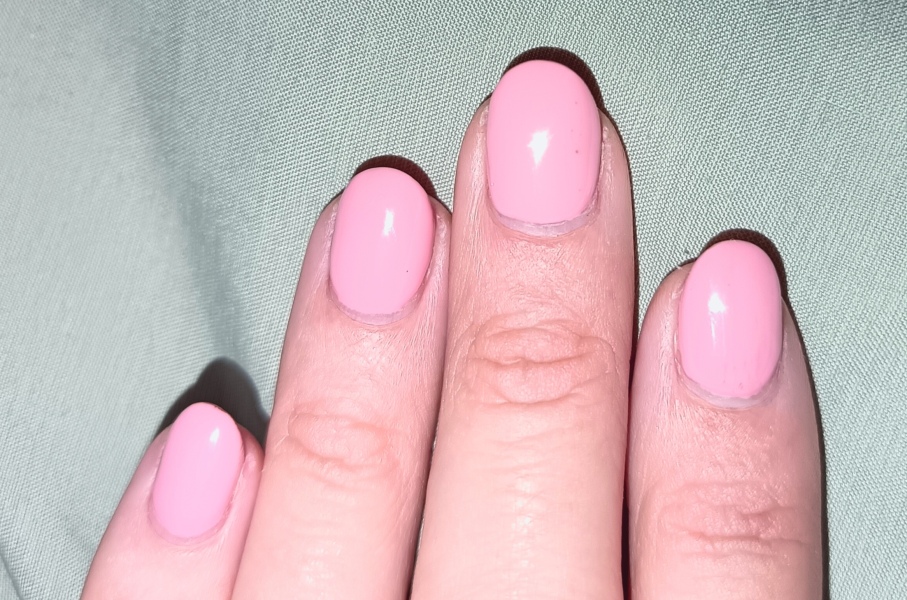 I want to see your nails!