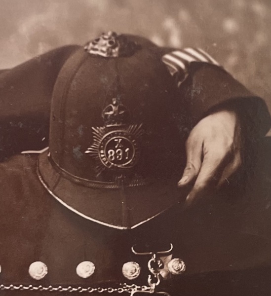 Does anyone know how to identify a police officer by his rank number?