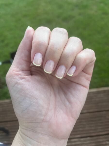 I want to see your nails!