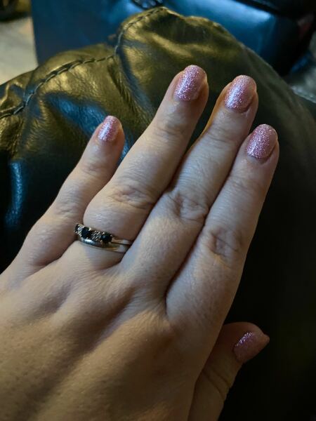 I want to see your nails!