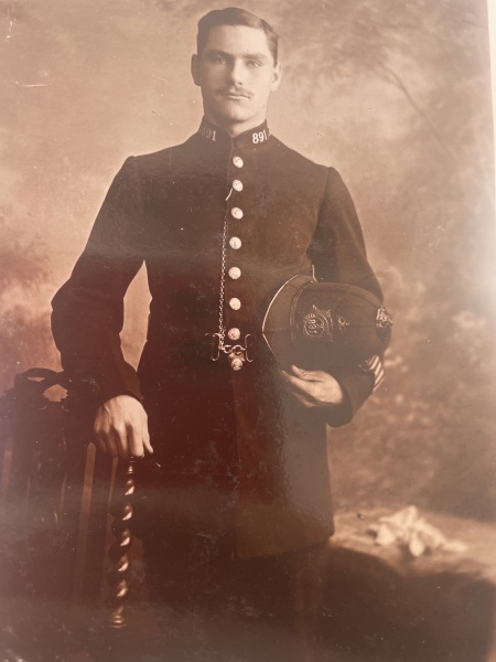 Does anyone know how to identify a police officer by his rank number?