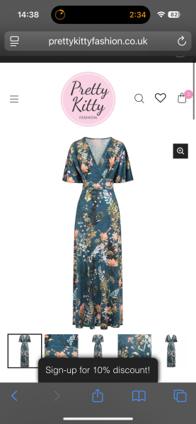 Effortlessly stylish wedding outfit for a size 16