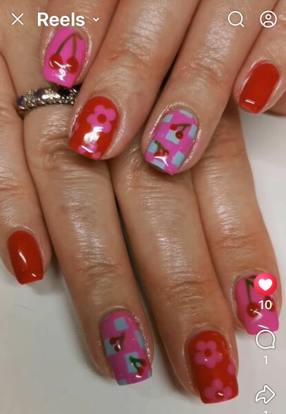 I want to see your nails!