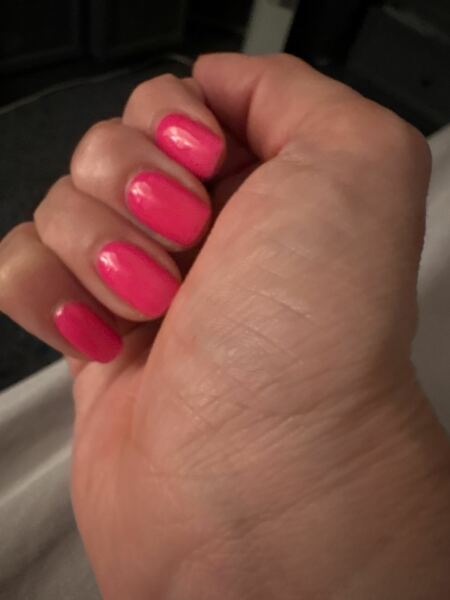 I want to see your nails!