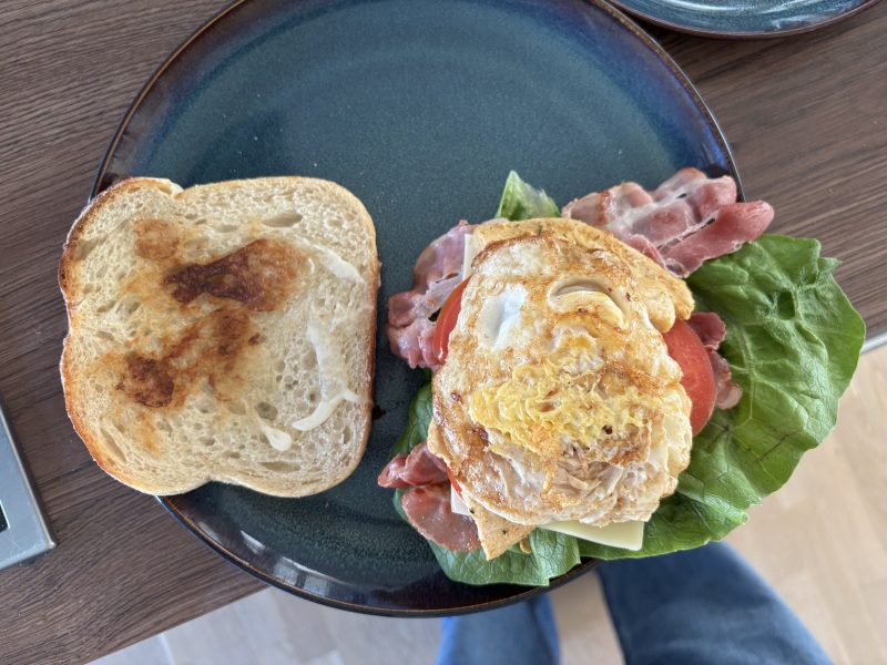 What we ate today in a calorie deficit - whole food  edition (and how do we feel?)