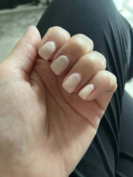 I want to see your nails!