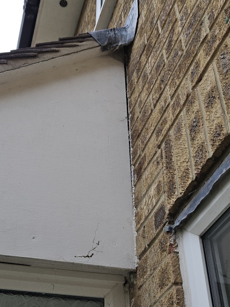 Cracks in porch/porch coming away