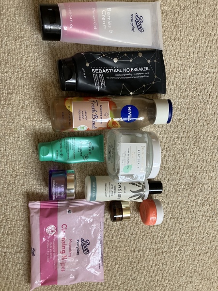 Tempted by beauty treats? Addicted to buying beauty products? Is your collection bursting with favourites? Join fellow beauty lovers in this supportive group!