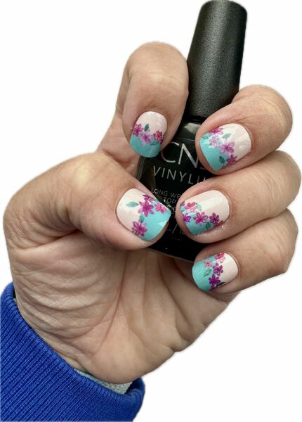 I want to see your nails!