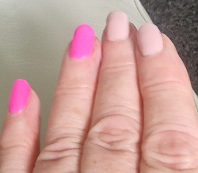 I want to see your nails!